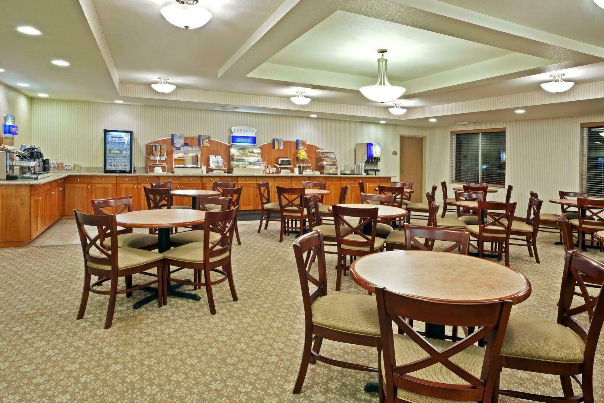 Holiday Inn Express & Suites Lacey - Olympia By Ihg Eksteriør bilde