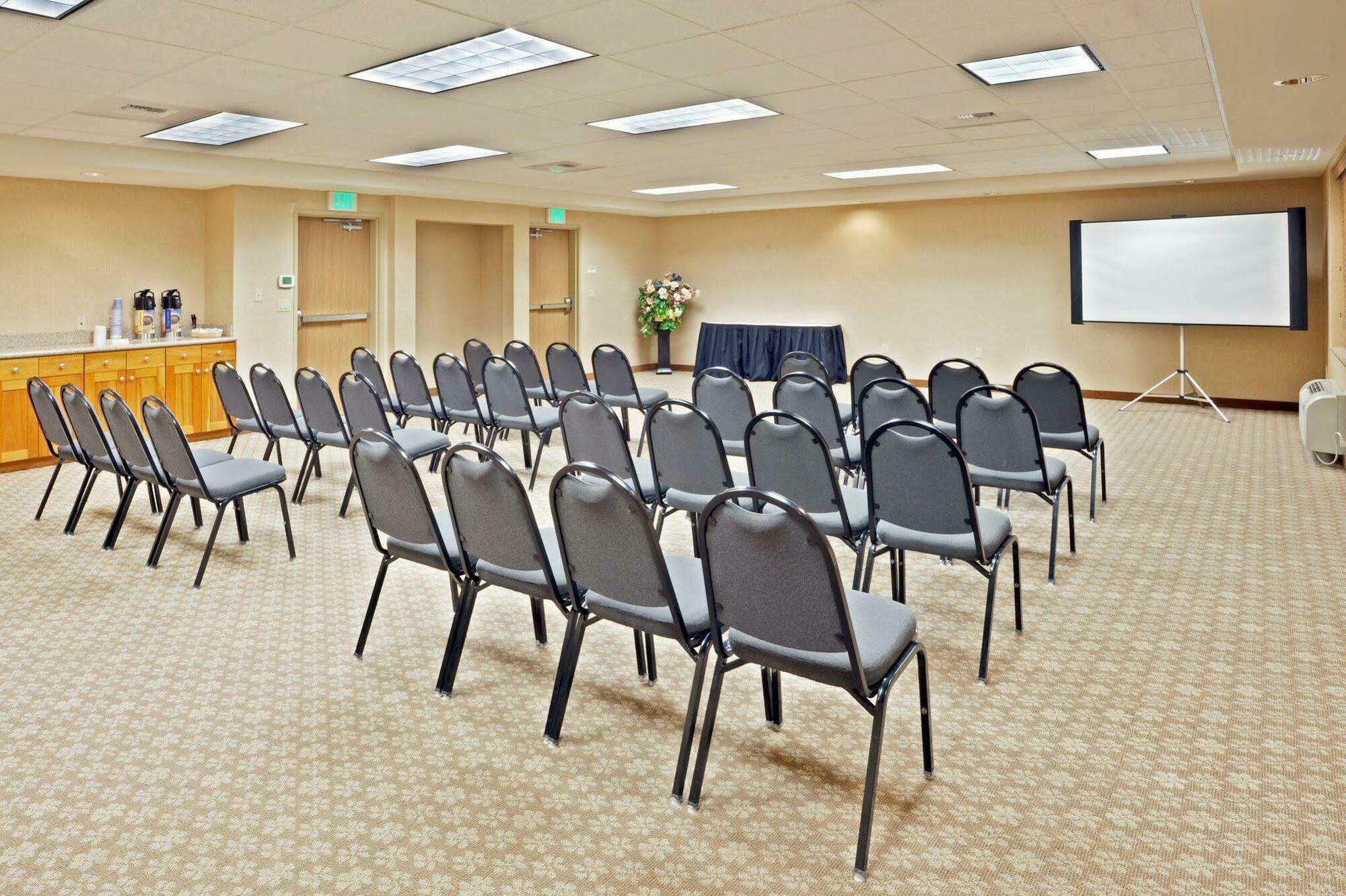 Holiday Inn Express & Suites Lacey - Olympia By Ihg Eksteriør bilde